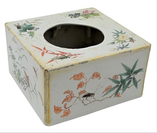 LARGE CHINESE FAMILLE ROSE BRUSH