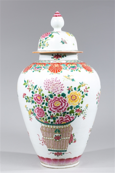 Large Chinese Famille Rose enameled