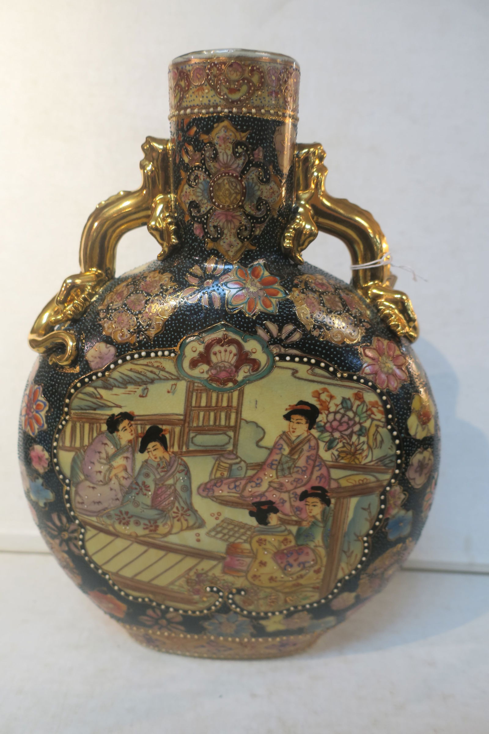 LARGE CHINESE FAMILLE ROSE