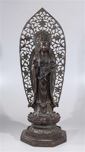 Large Chinese finely crafted and