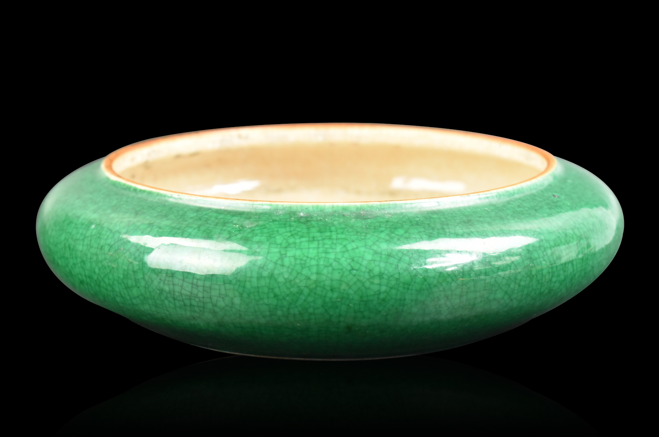 LARGE CHINESE GE TYPE GREEN