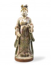 LARGE CHINESE LACQUERED WOOD C