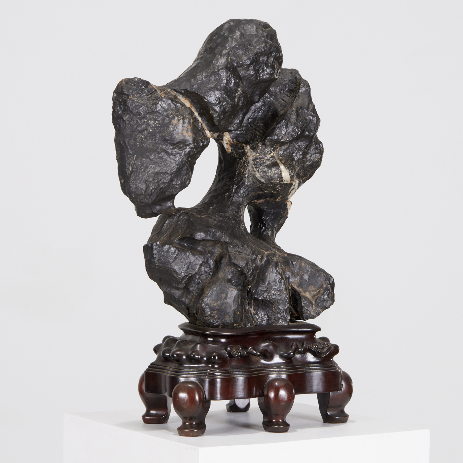 LARGE CHINESE LINGBI SCHOLAR'S ROCK