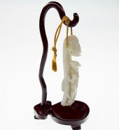 LARGE CHINESE PALE JADE DRAGON