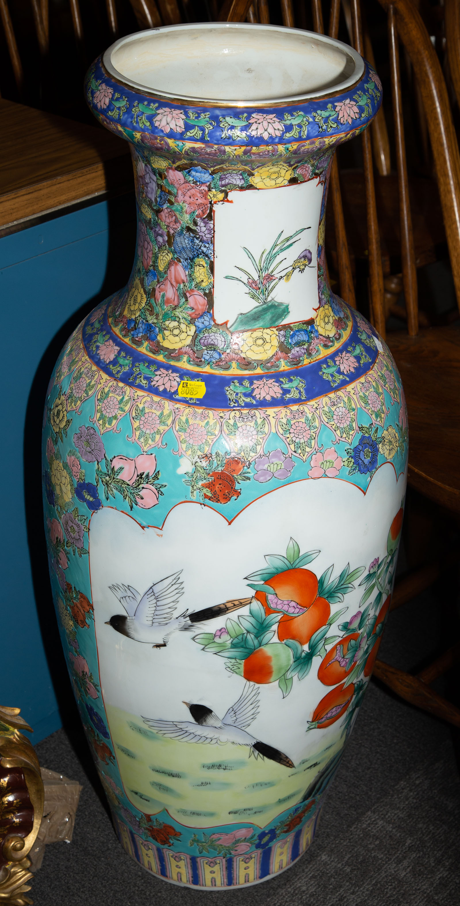 LARGE CHINESE PORCELAIN FLOOR