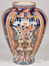 LARGE CHINESE PORCELAIN IMARI