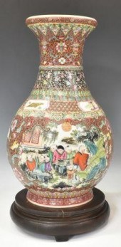 LARGE CHINESE PORCELAIN VASELa