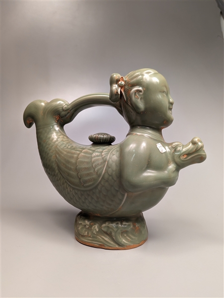 Large Chinese Song-style celadon
