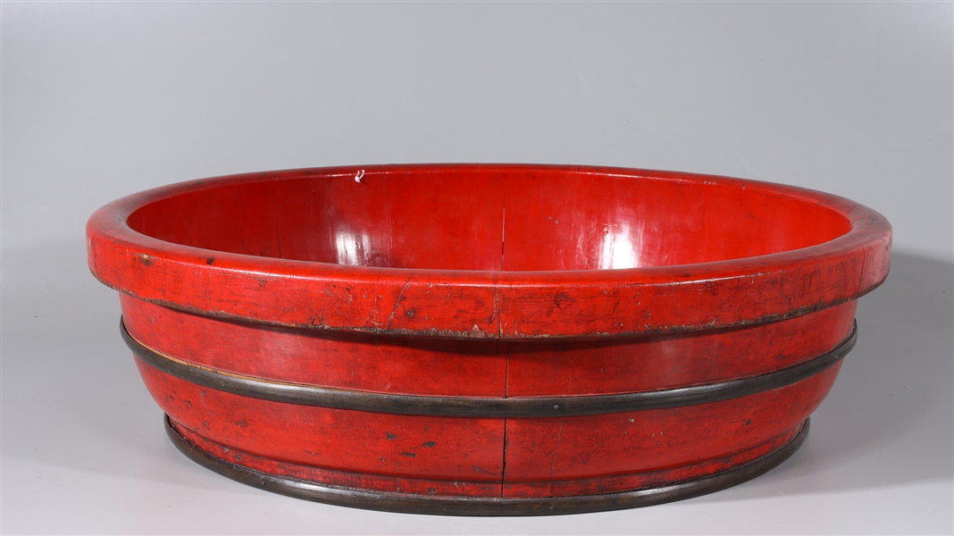 Large Chinese wood basin, metal