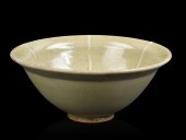 LARGE CHINESE YAOZHOU WARE BOW