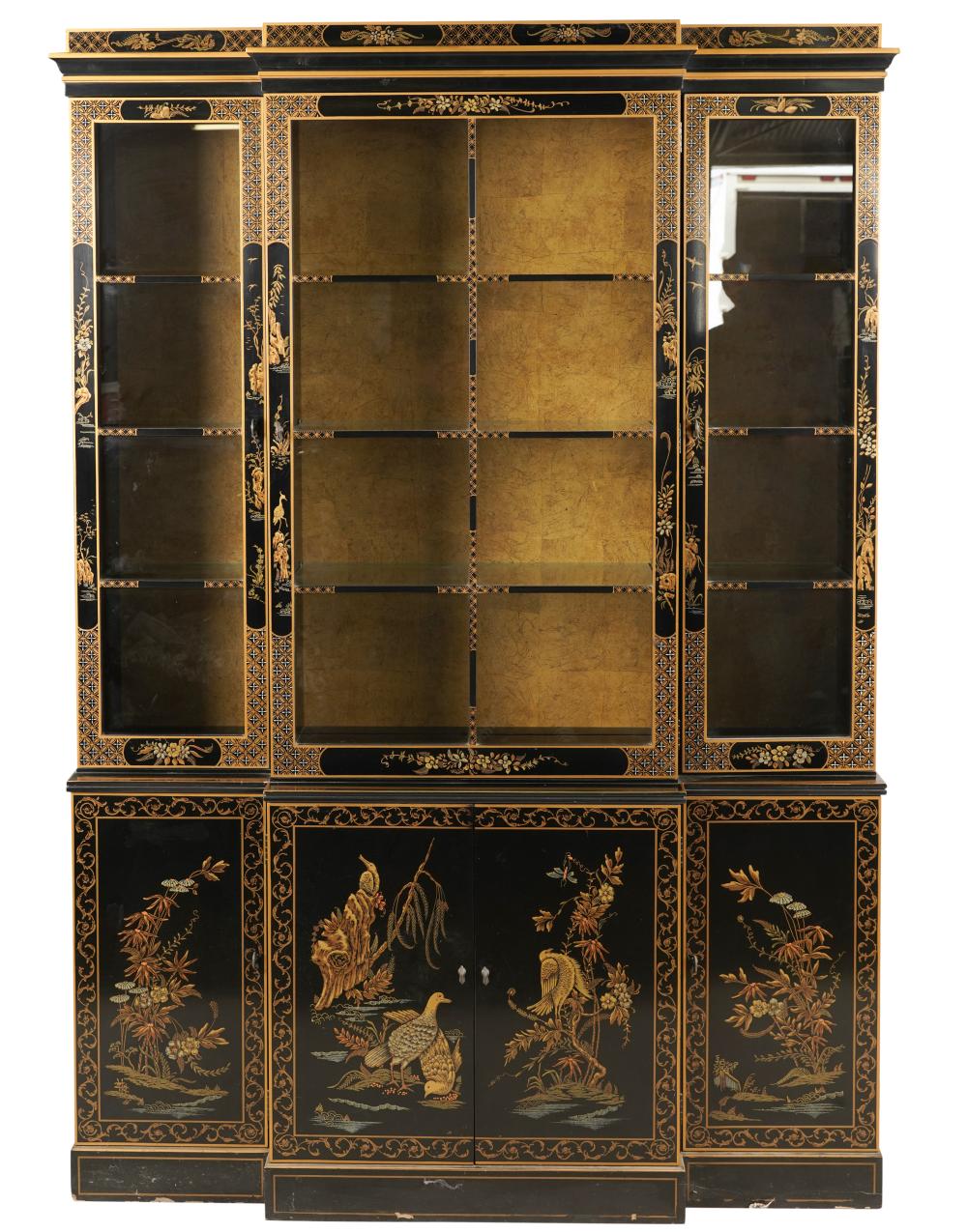 LARGE CHINOISERIE VITRINE