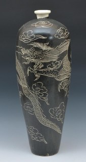 LARGE CIZHOU WARE CARVED 'DRAG