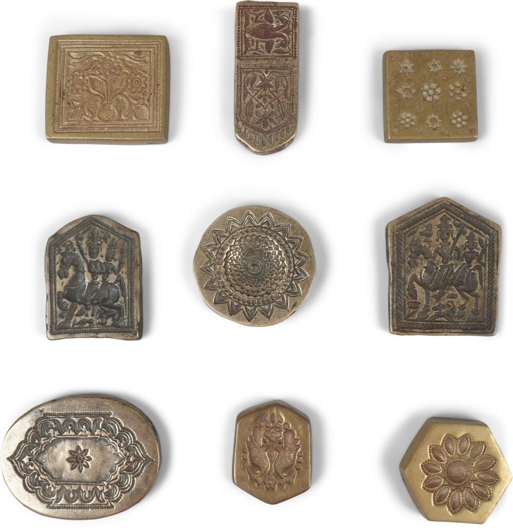 LARGE COLLECTION OF AKAN