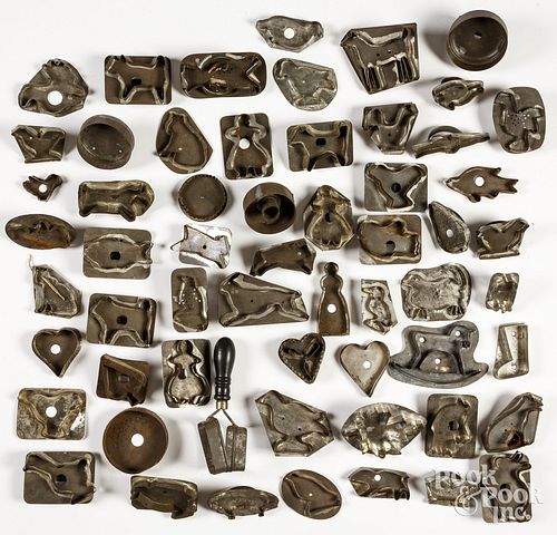 LARGE COLLECTION OF TIN COOKIE