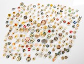 LARGE COLLECTION OF VINTAGE AD