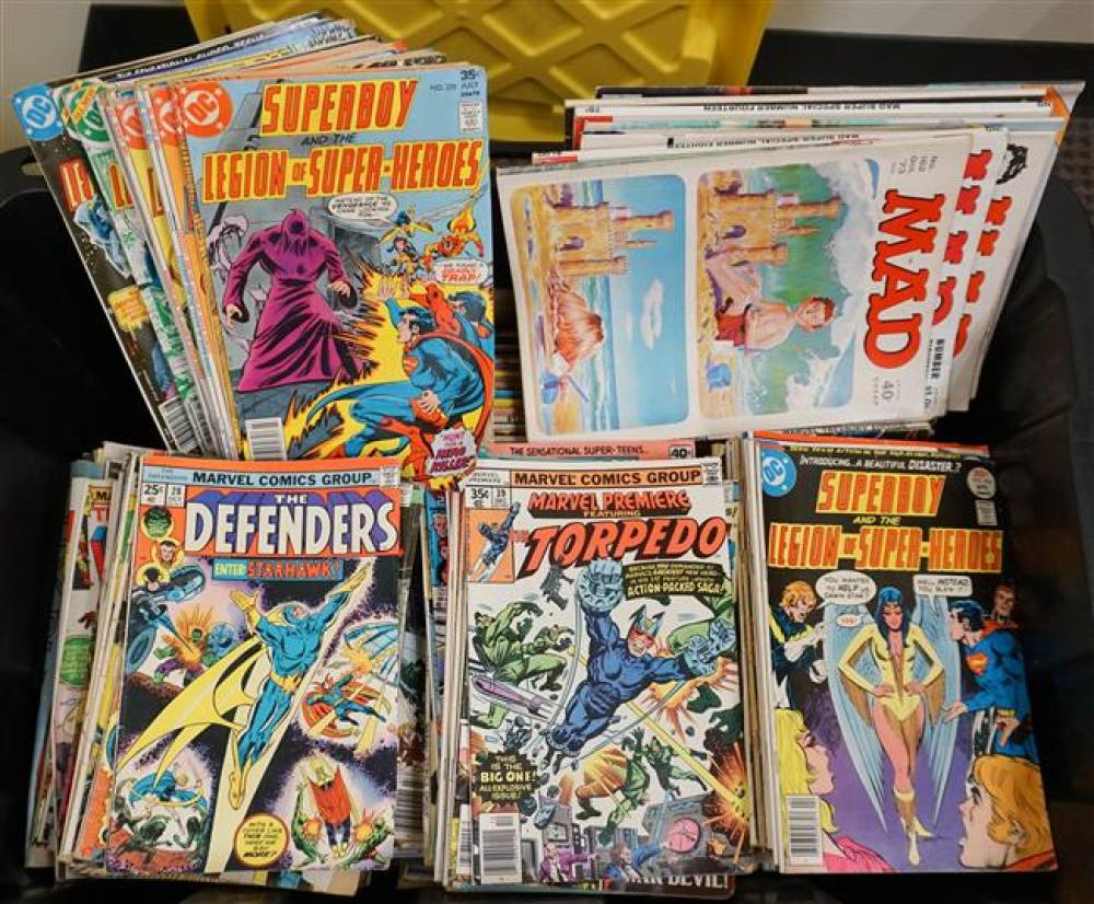 LARGE COLLECTION WITH MARVEL, DC