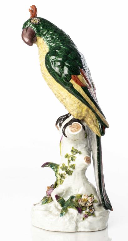 LARGE CONTINENTAL PORCELAIN MODEL