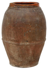 LARGE CONTINENTAL TERRACOTTA O