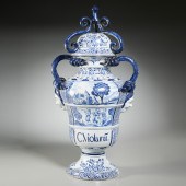 LARGE DELFT LIDDED APOTHECARY
