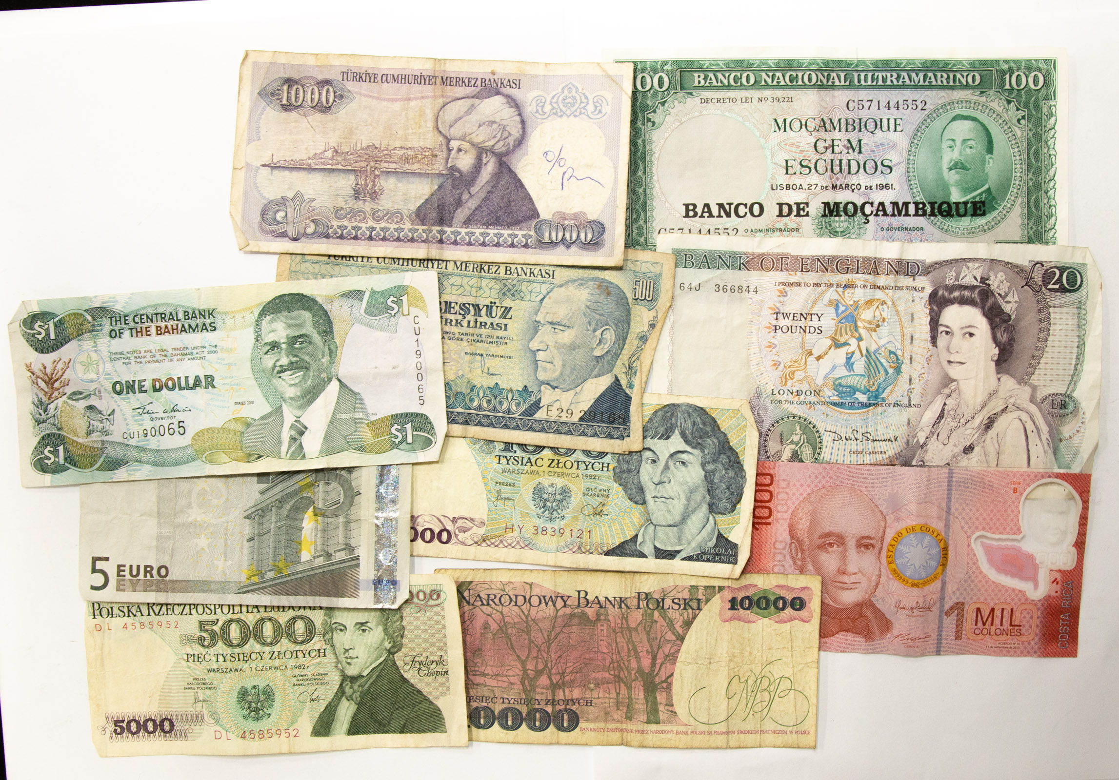 LARGE DENOMINATION WORLD CURRENCY