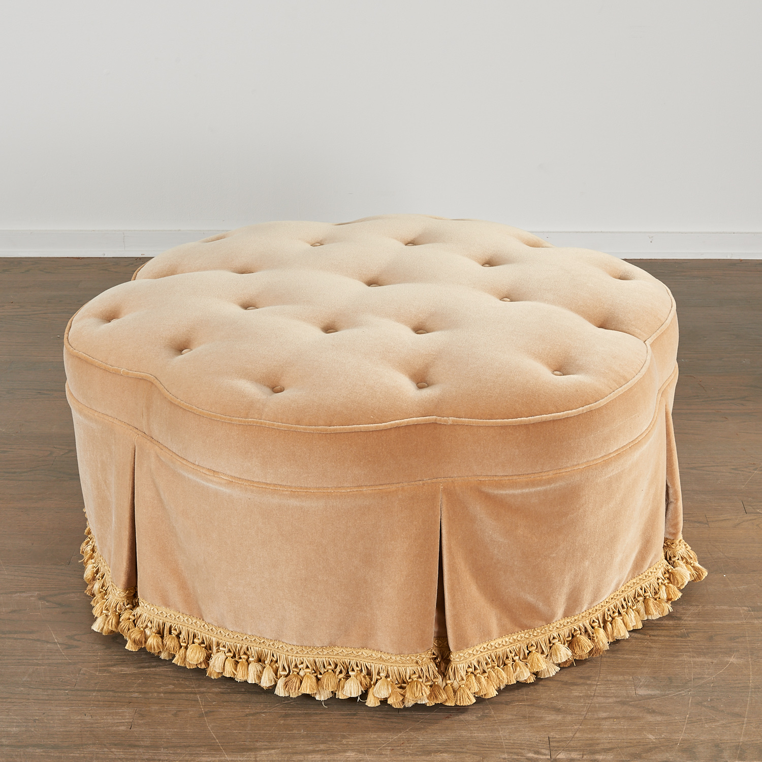 LARGE DESIGNER TUFTED MOHAIR POUF