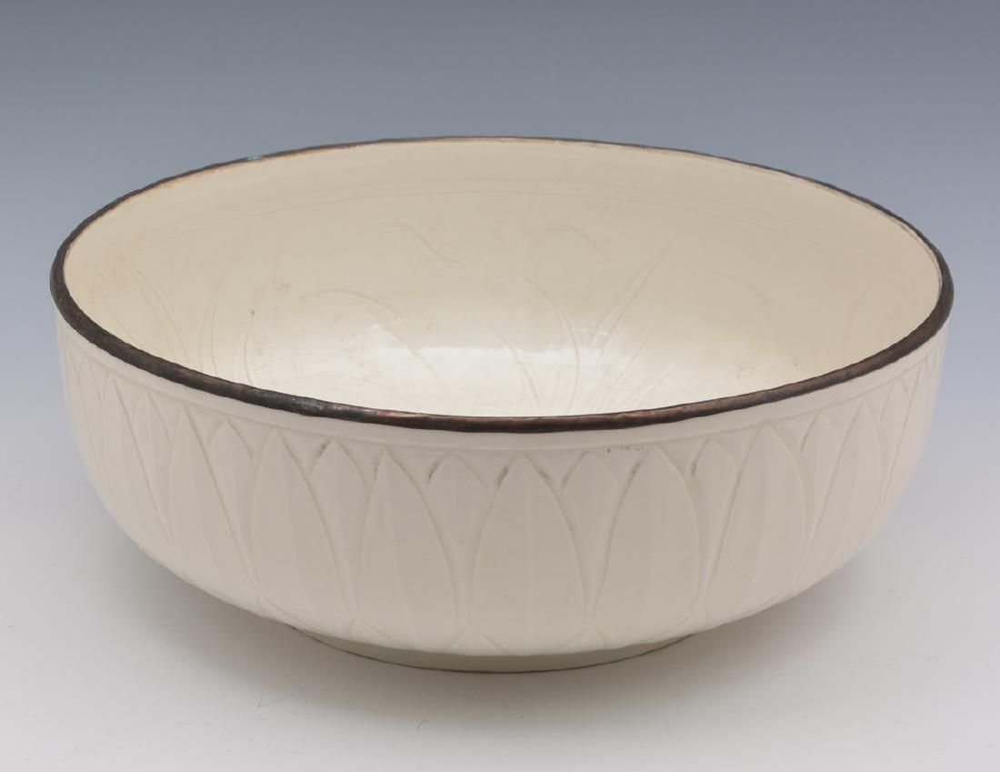 LARGE DING WARE CARVED BOWLLarge