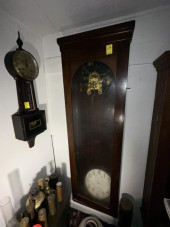 LARGE ELECTRIC WALL CLOCK, INT
