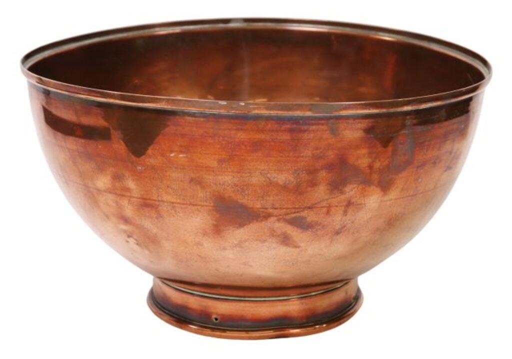 LARGE ENGLISH CIRCULAR COPPER BOWL,