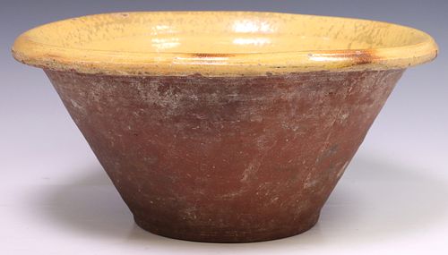 LARGE ENGLISH EARTHENWARE YELLOW