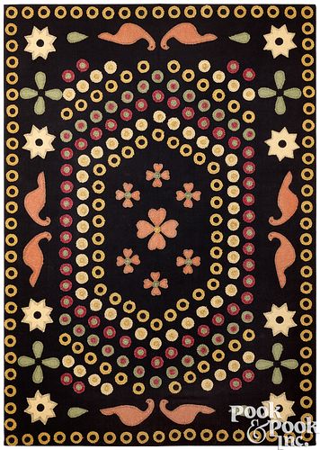 LARGE FELT APPLIQUé PENNY RUG