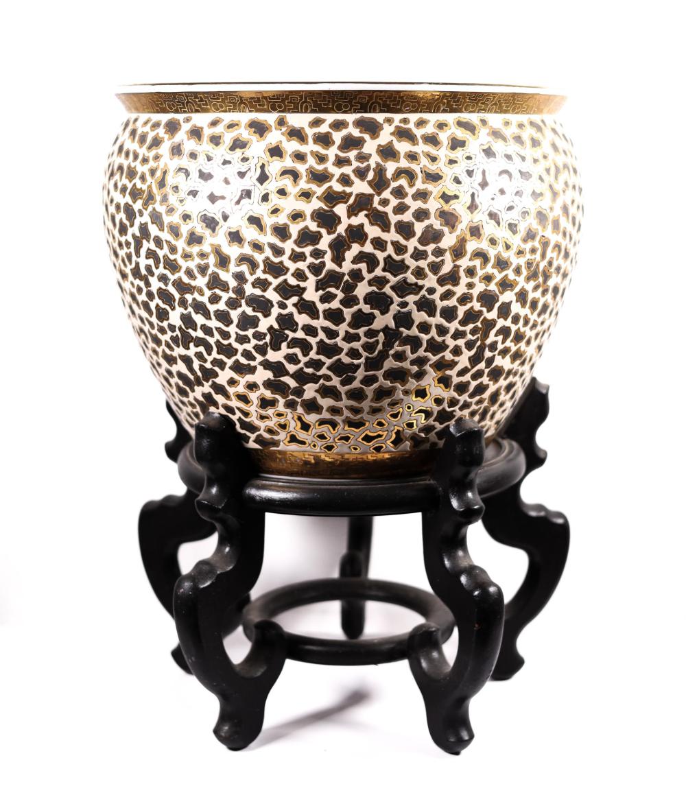 LARGE FISH BOWL ON ROSEWOOD