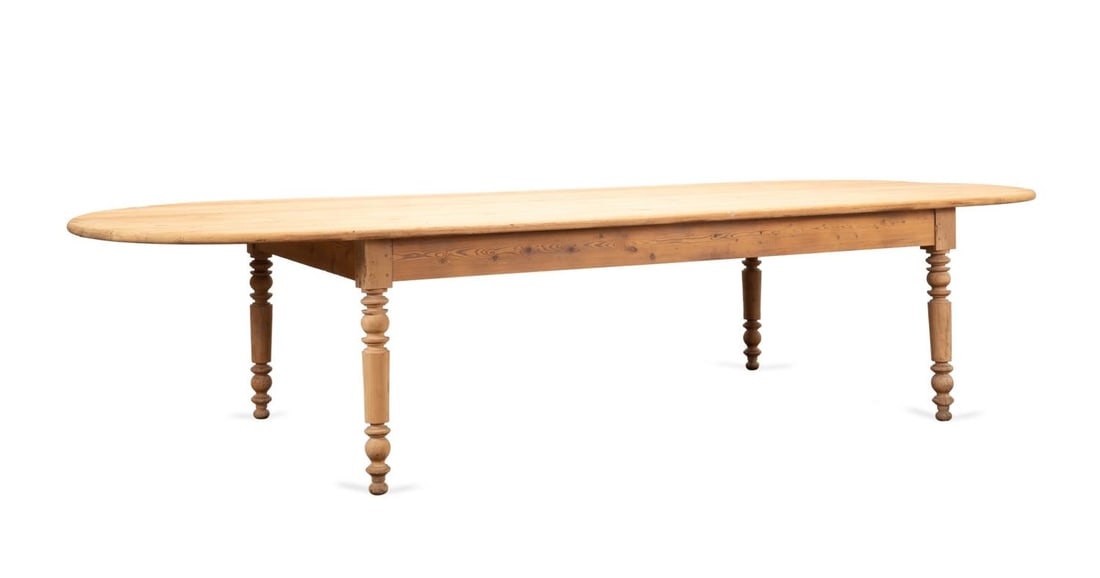LARGE FRENCH COUNTRY OVAL PINE