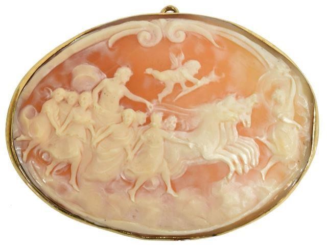 LARGE GOLD & CAMEO SHELL BROOCH,