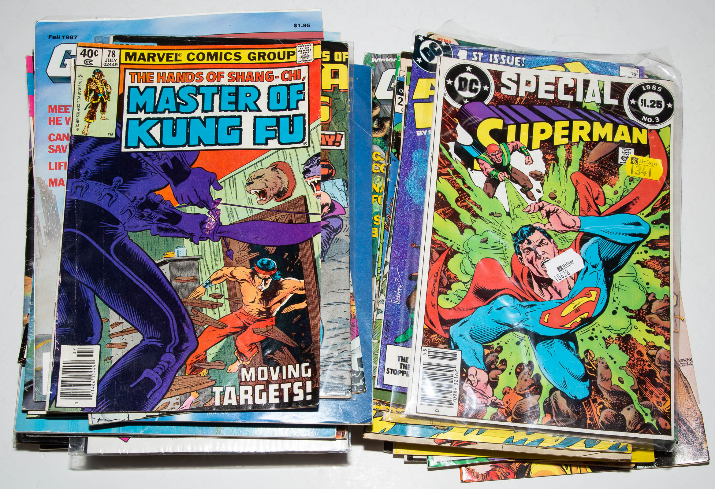 LARGE GROUP OF ASSORTED COMICS