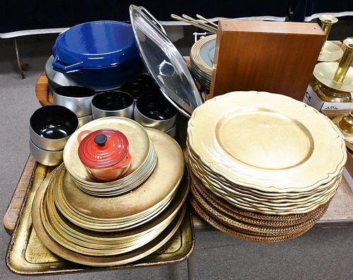LARGE GROUP OF ASSORTED ITEMS, TO