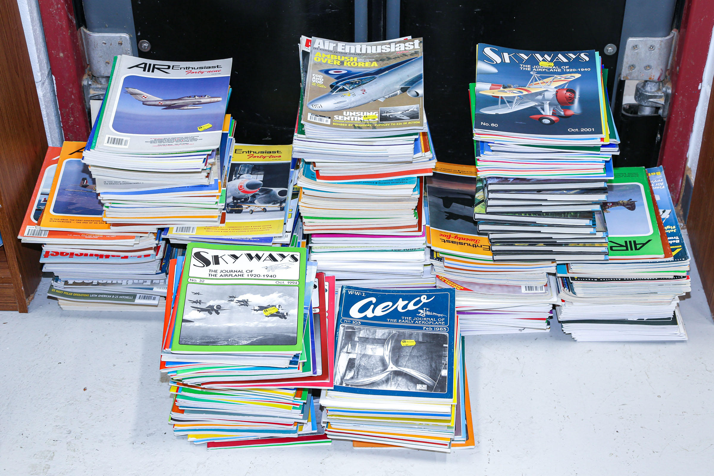 LARGE GROUP OF AVIATION HISTORY