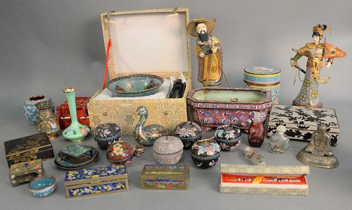 LARGE GROUP OF CHINESE ENAMELED AND