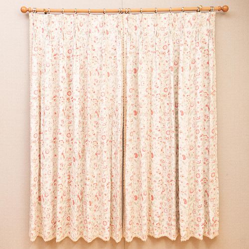 LARGE GROUP OF LINEN CURTAINS