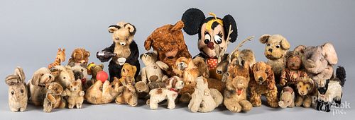 LARGE GROUP OF PLUSH TOYS, TO