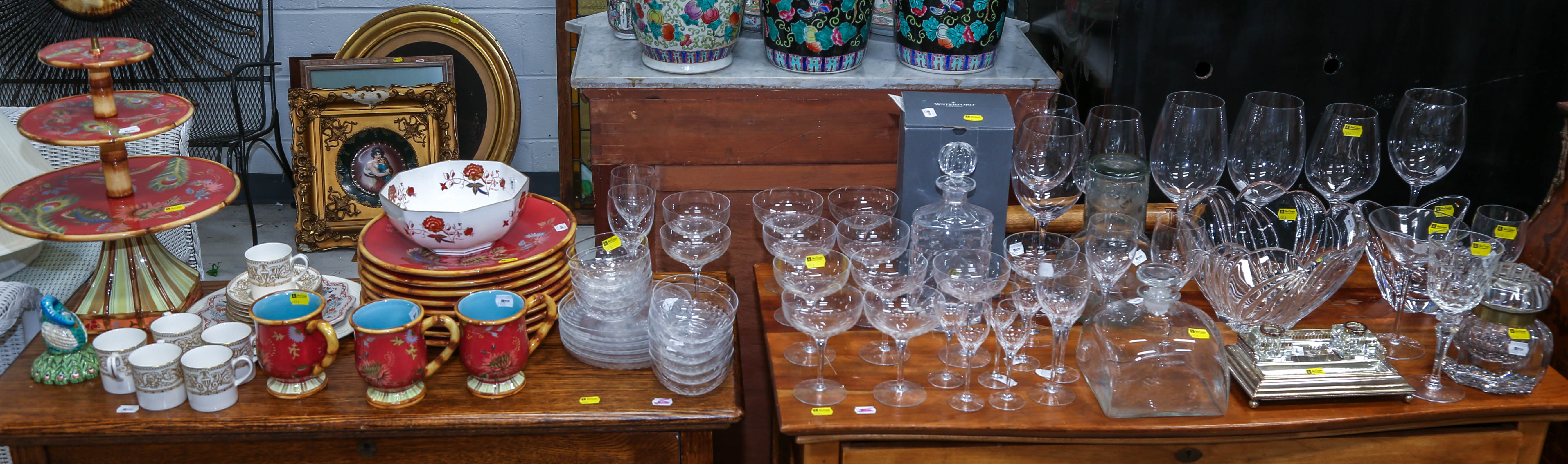 LARGE GROUP OF TABLEWARE &