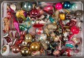 LARGE GROUP OF VINTAGE GLASS C