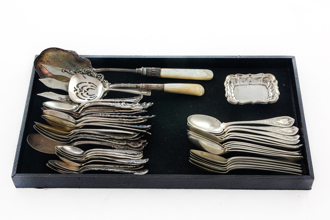 LARGE GROUPING OF MOSTLY STERLING