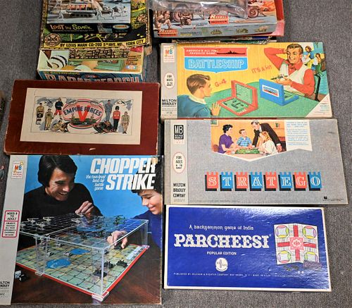 LARGE GROUPING OF VINTAGE BOARD