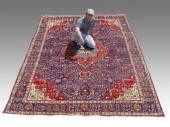 LARGE HAND TIED TABRIZ RUG: Ap