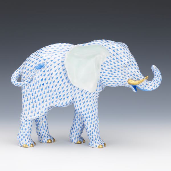 LARGE HEREND ELEPHANT 10"H x 14