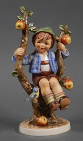 LARGE HUMMEL APPLE TREE BOY 14