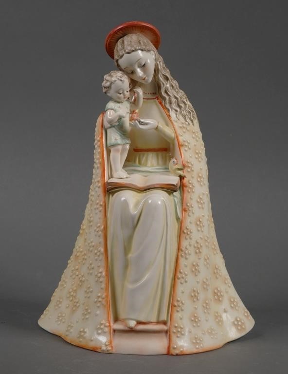 LARGE HUMMEL FLOWER MADONNA 10