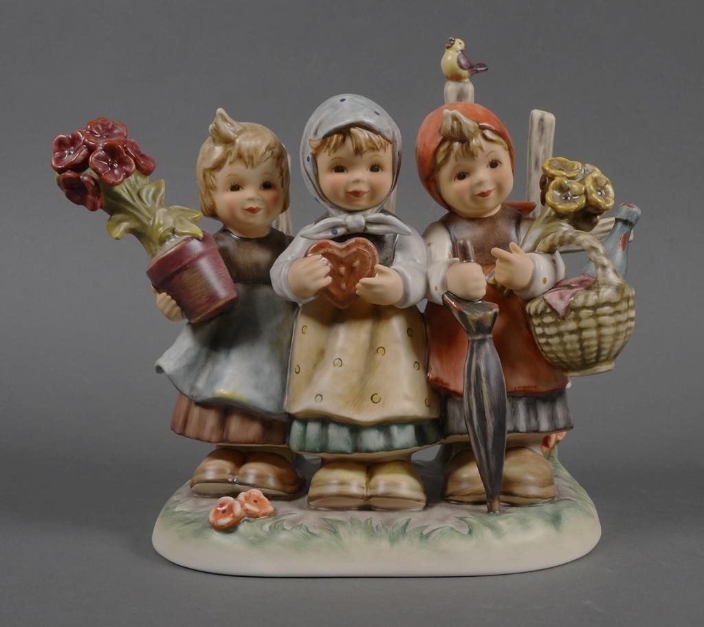 LARGE HUMMEL JOYFUL GIFTS 605