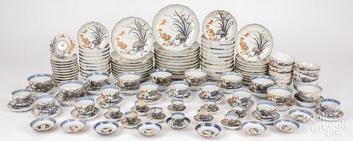 LARGE IMARI PORCELAIN DINNER