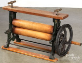 LARGE INDUSTRIAL HAND CRANK PR
